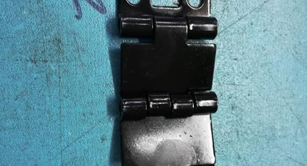 廣有五金敢于創(chuàng)新，勇于改良三軸合頁、特殊合頁等東莞合頁，東莞鉸鏈