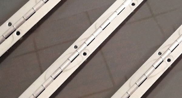 廣有五金與你探討如何選擇優(yōu)質(zhì)的長合頁