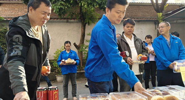 一份緊急訂單，藏著最動人的互相成就 |廣有五金&東莞合頁?